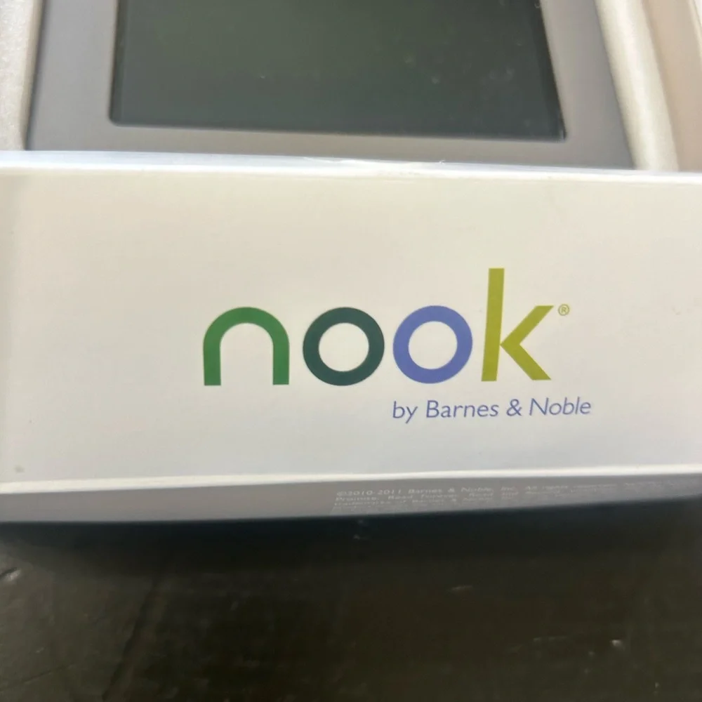 Nook by Barnes and Noble.. NIB